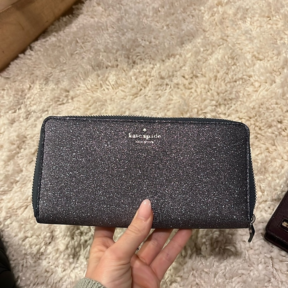 Kate spade zippered wallet